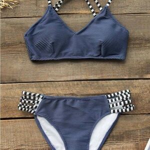BNWT CUPSHE Women’s MED Navy Blue Ribbed and Strappy Bikini